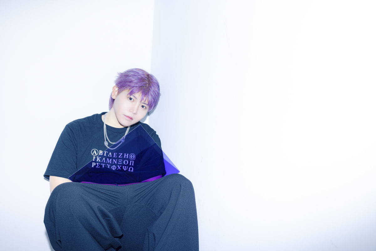 【インタビュー】YORO自身初となるアルバム『HEART』をリリース！それぞれの楽曲に込められた剥き出しの感情とは。