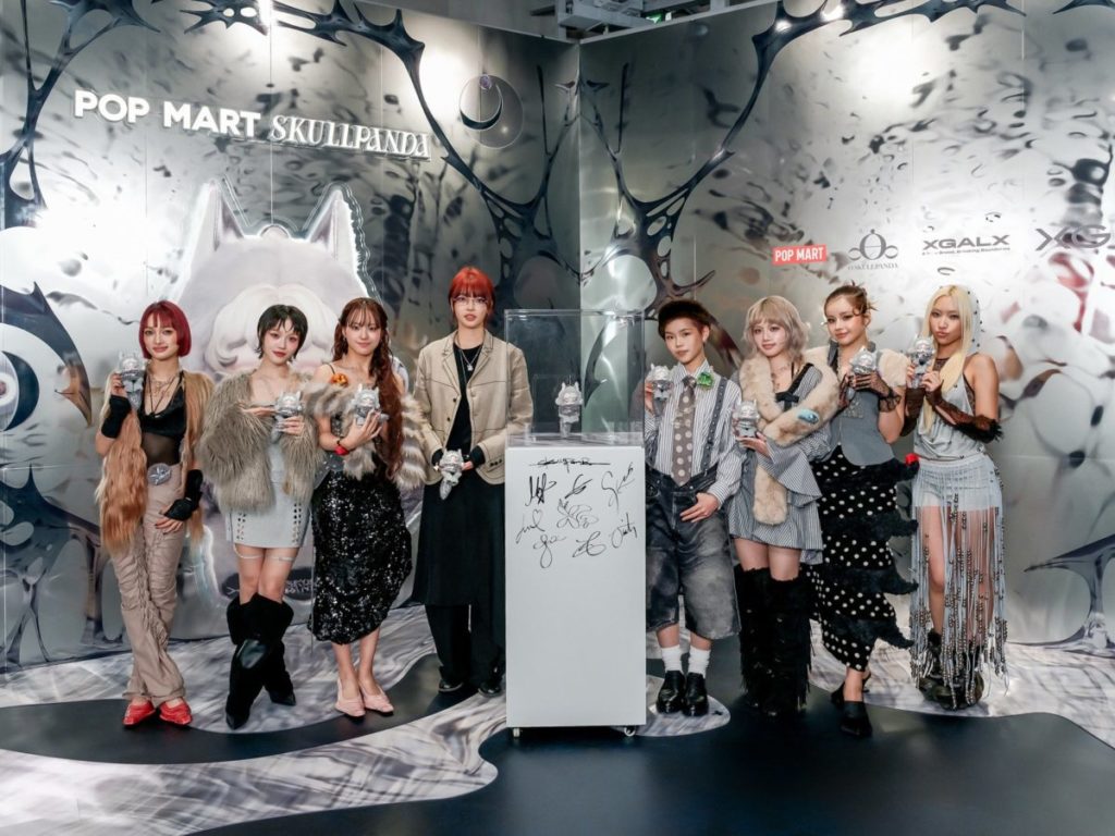 XG、SKULLPANDA日本限定コラボアイテム発売記念で渋谷TSUTAYAポップアップに来場！